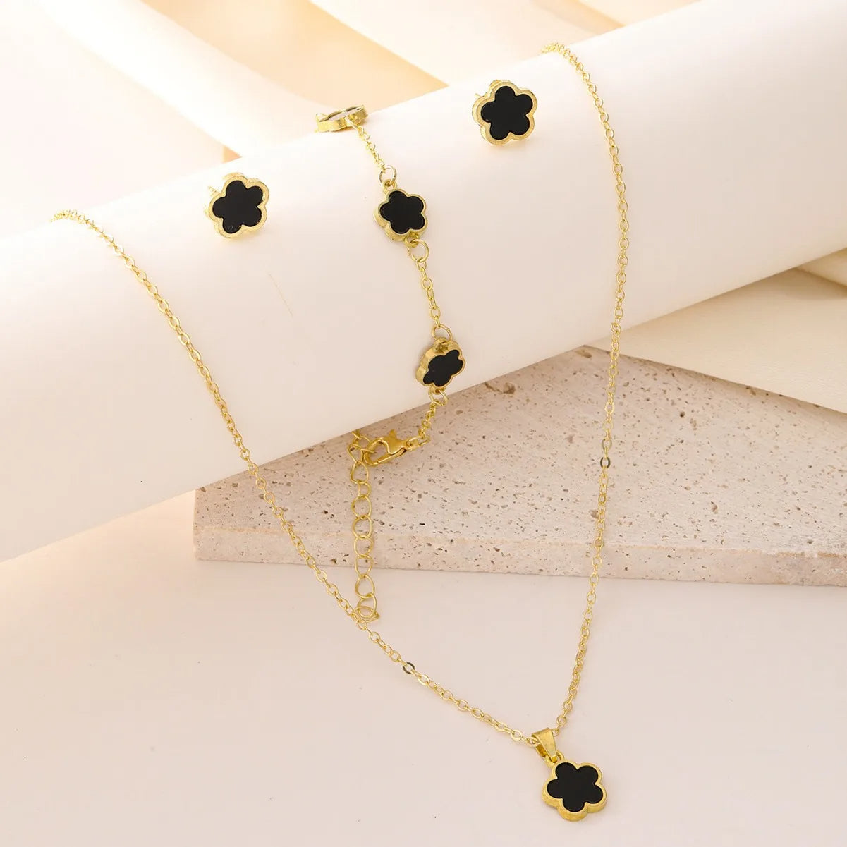 Conjunto de tres piezas