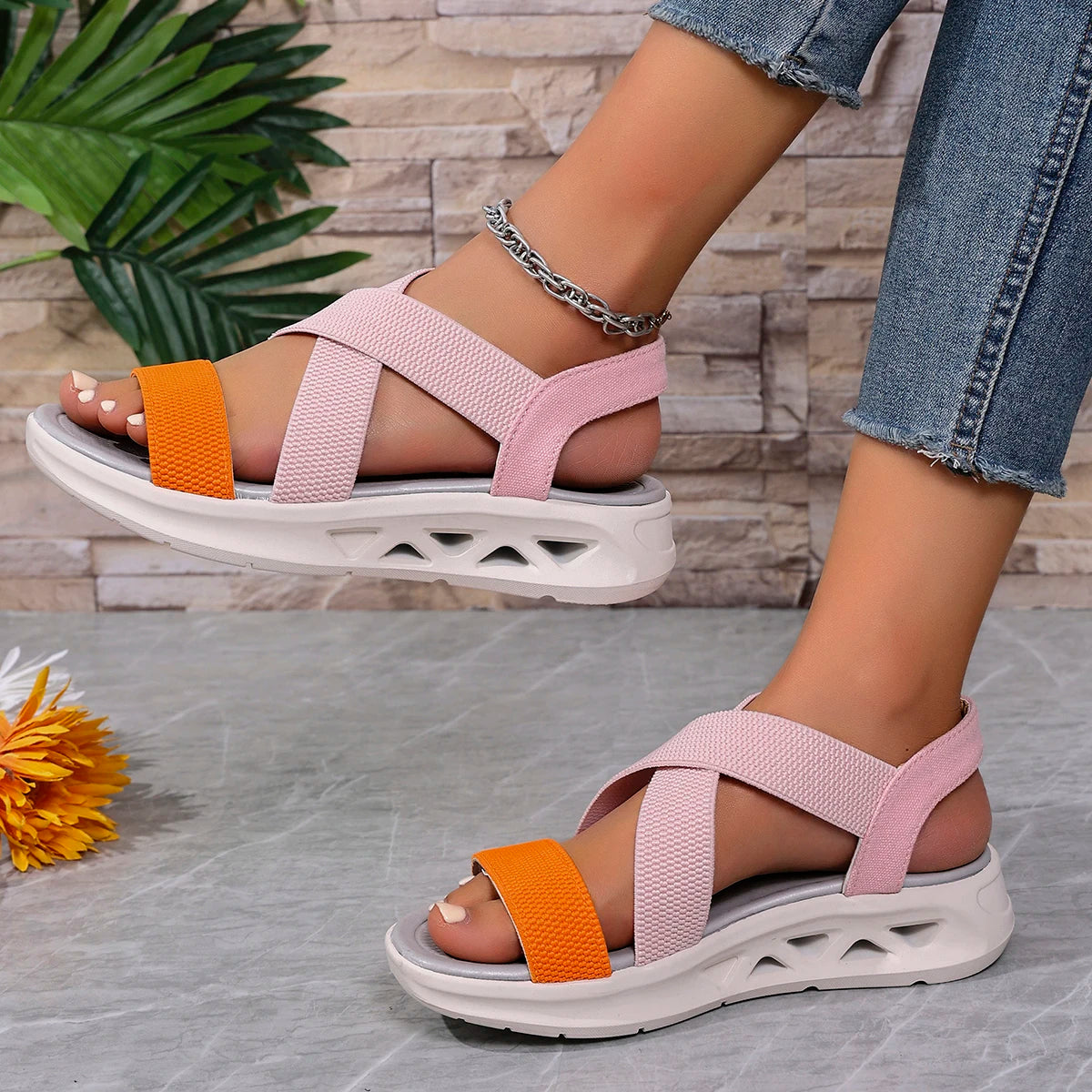 Sandalias con cuña 2025