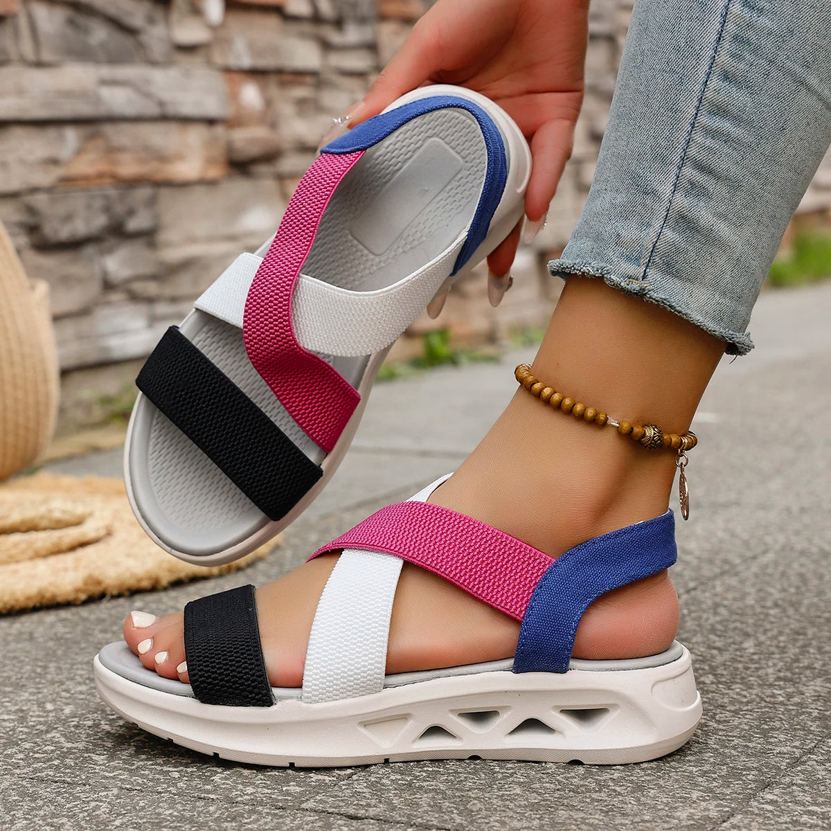Sandalias con cuña 2025